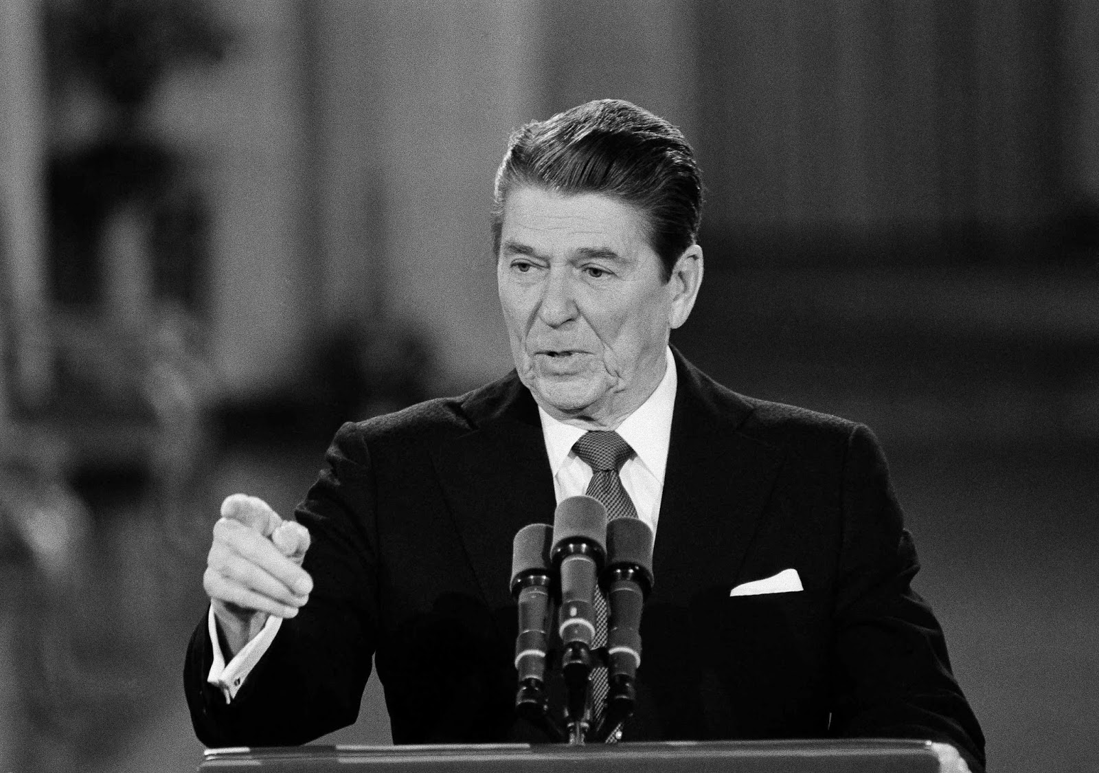 Reagan podium
